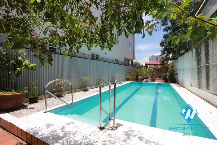 Beautiful house on the lake for rent in Tay Ho, Hanoi